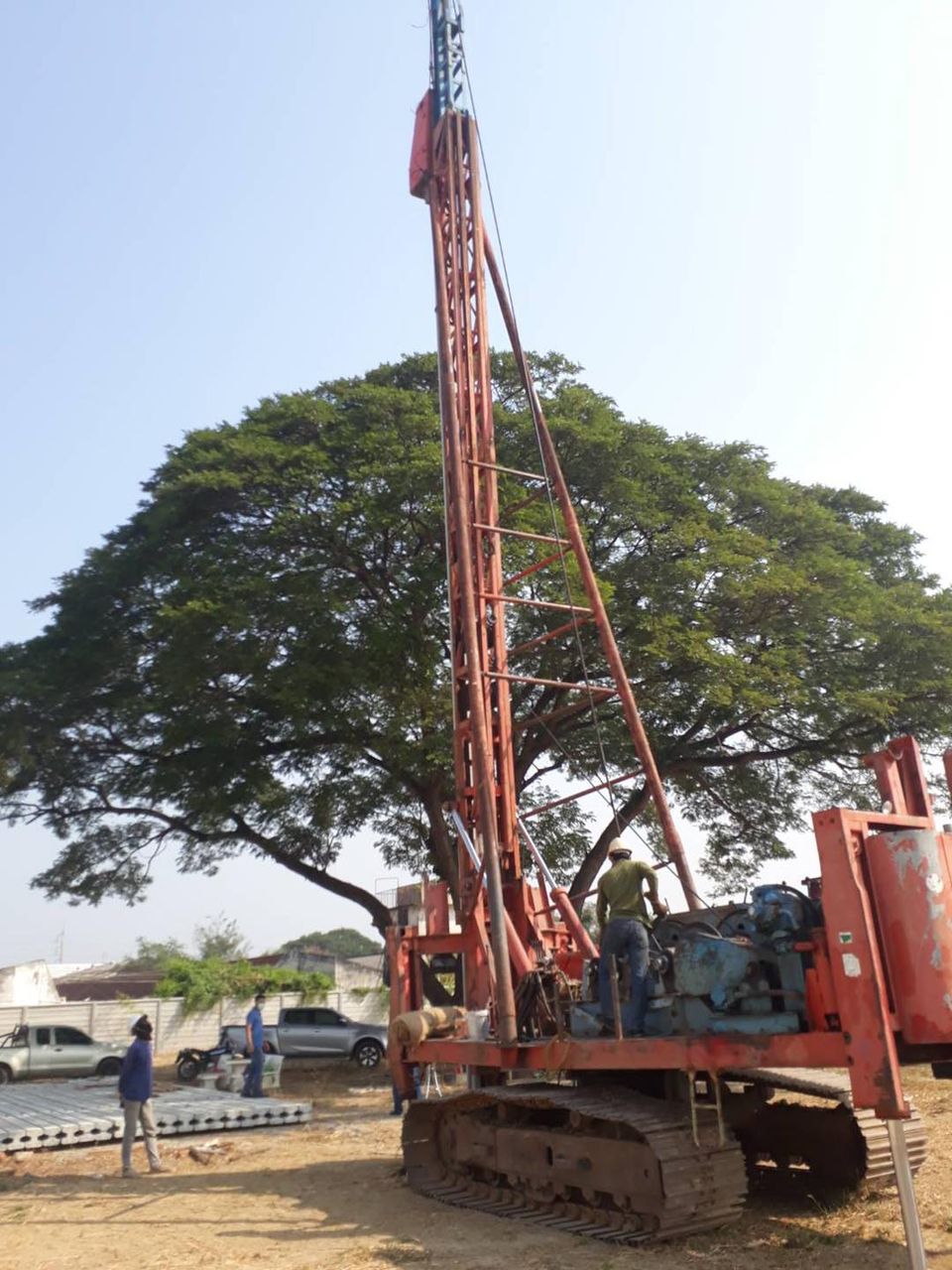 Wongwai Piling ฤกษ์งามยามดี วันที่ 21 มกราคม เวลา 9.59 น. ตอกบ้านจัดสรร เสา ไอ 0.22x0.22x14.00 m. ท่อนเดียว